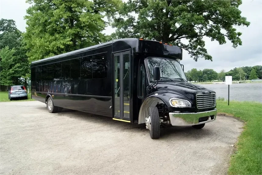 Freightliner minibus charter coach — Emerald City Limos group transport fleet